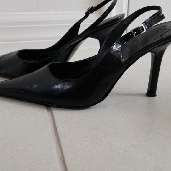 Shoes - Picture 2 of 5